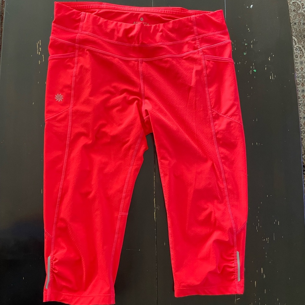 Bright Orange Athletic Capri ATHLETA Leggings ( Medium)